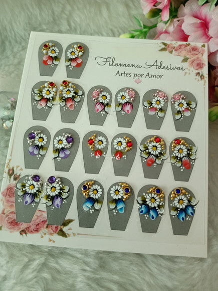 Coleção Linha Luxo, Unhas