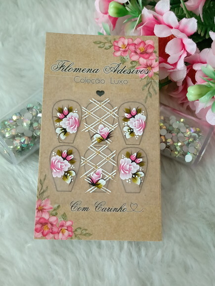 TRI GEMIAS / unhas