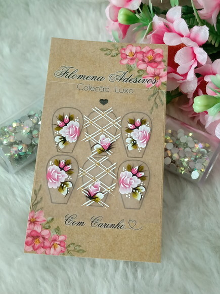 TRI GEMIAS / unhas