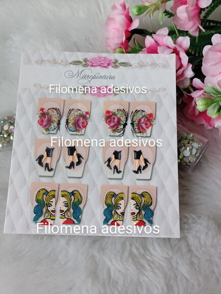 Adesivos de Cartoon / Unhas m ao Alongamento.