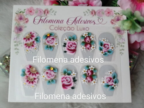 Adesivos de Luxo, Unhas