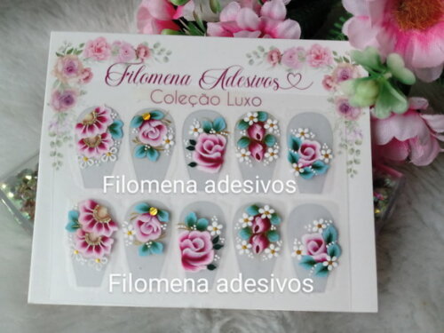 Adesivos de Luxo, Unhas