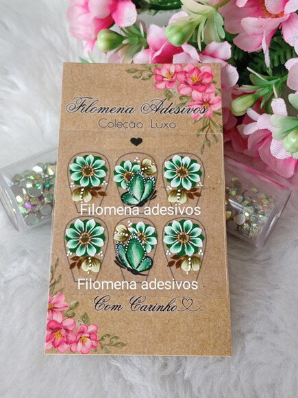Adesivos de Luxo, Unhas