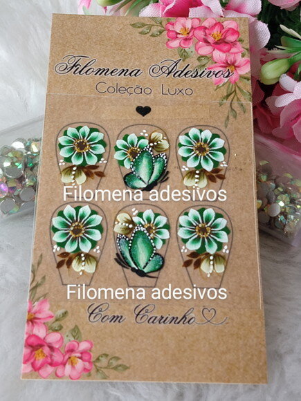 Adesivos de Luxo, Unhas