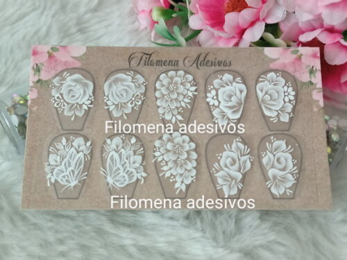 Adesivos de Luxo, Unhas