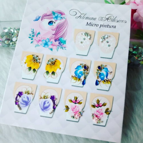 Adesivos de Luxo, Unhas