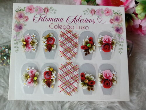Adesivos de Luxo, Unhas