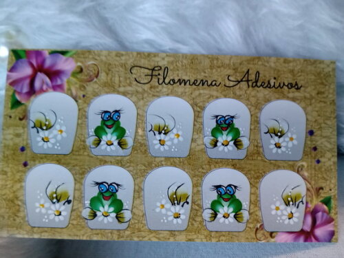 Adesivos para unhas P e M .