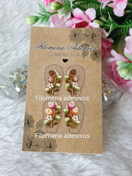 Casadinha de Luxo, Unhas