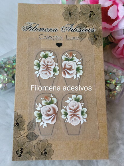 Casadinha de Luxo, Unhas