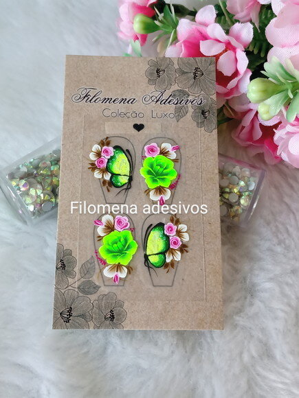 Casadinha de Luxo, Unhas