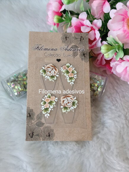 Casadinha de Luxo, Unhas
