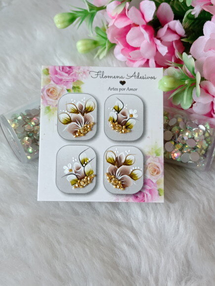 Casadinha de Luxo, Unhas