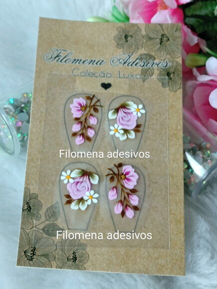 Casadinha de Luxo, Unhas