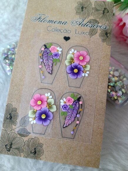 Casadinha de Luxo, Unhas