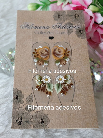 Casadinha de Luxo, Unhas