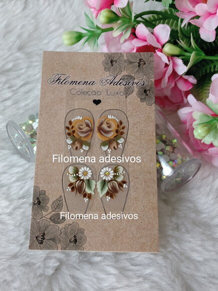 Casadinha de Luxo, Unhas