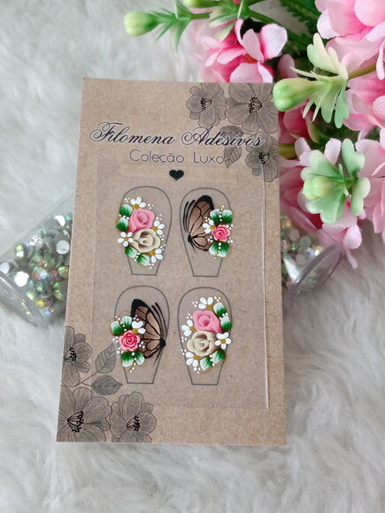Casadinha de Luxo, Unhas