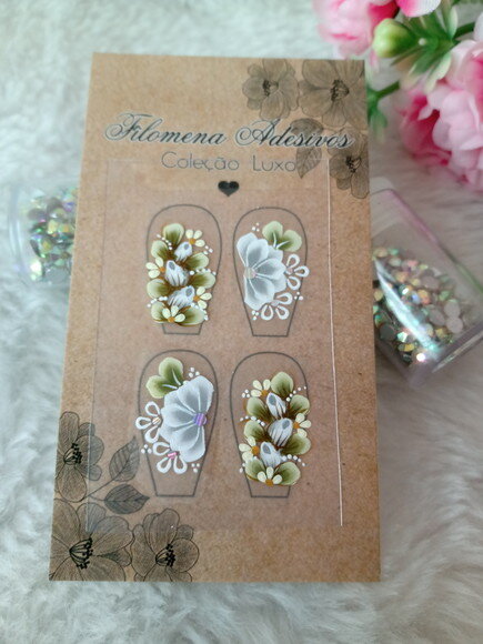 Casadinha de Luxo, Unhas