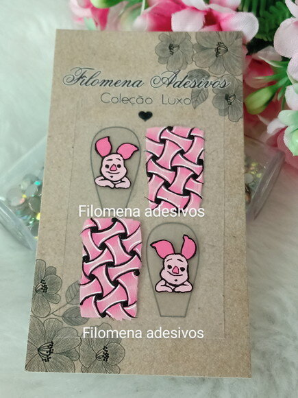 Casadinha de Luxo, Unhas.