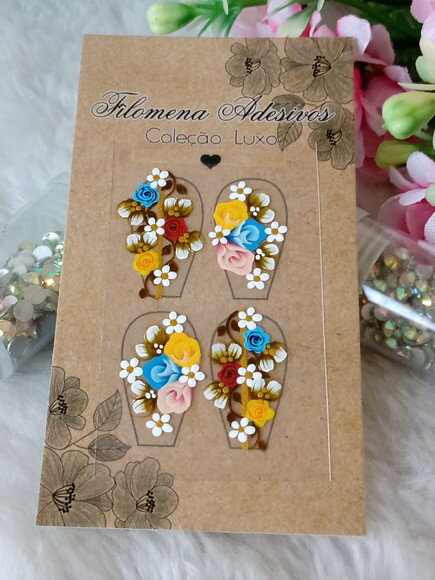 Casadinha de Luxo,unhas