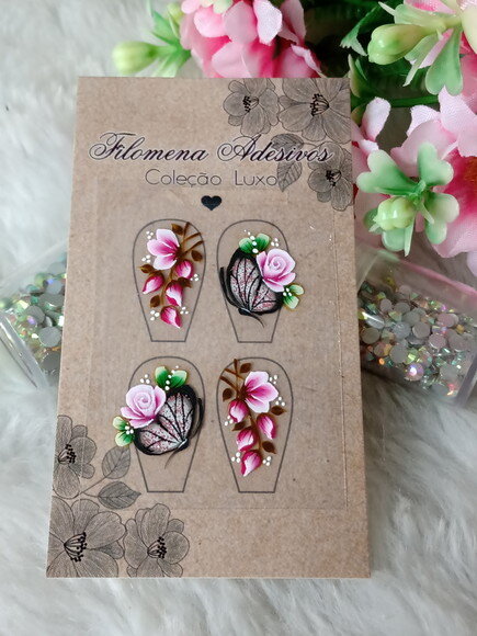 Casadinha de Luxo,unhas