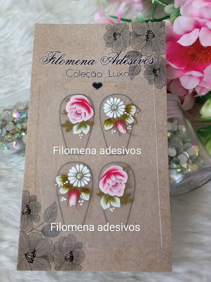 Casadinhas de Luxo, Unhas.
