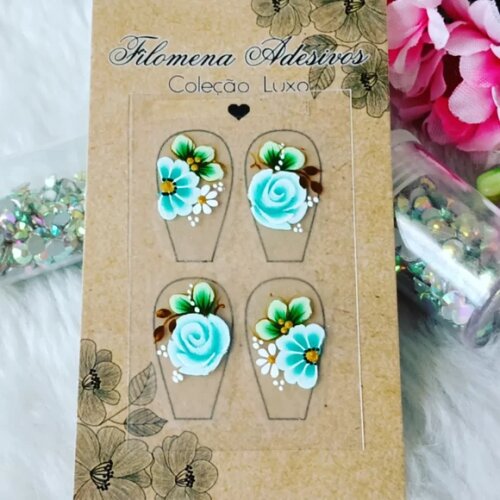 Casadinhas de Luxo, Unhas.