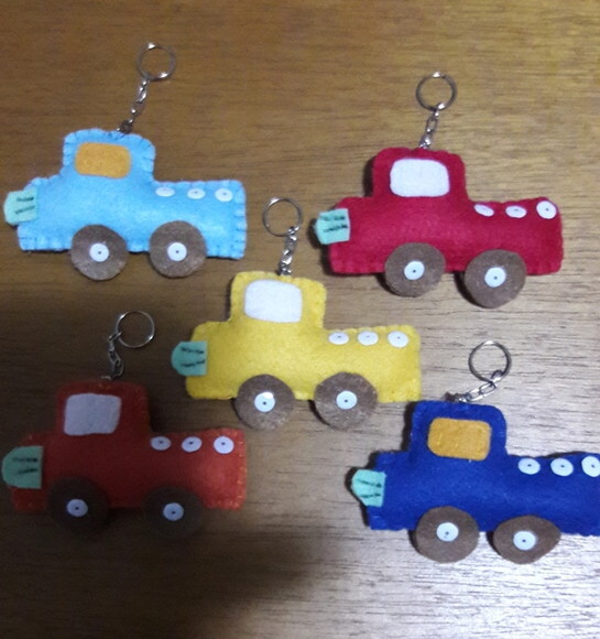 Chaveiro de Feltro - Carrinho