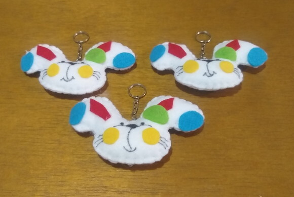 Chaveiro de Feltro - Coelhinho Alegre