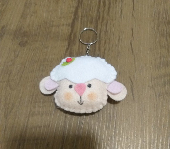 Chaveiro de Feltro - Ovelhinha