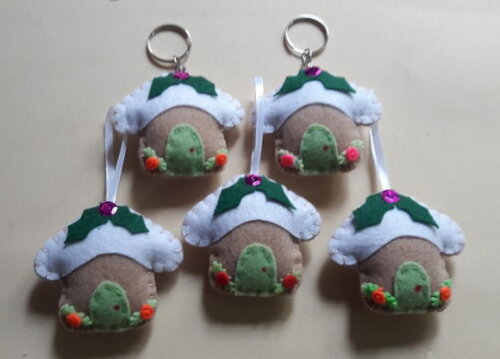 Chaveiro de Feltro - Casinha de Natal