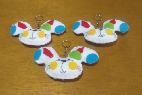 Chaveiro de Feltro - Coelhinho Alegre