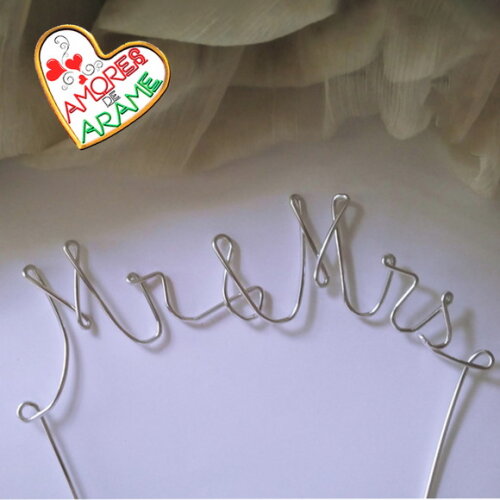 Topo de Bolo Mr & Mrs para Fincar no Bolo