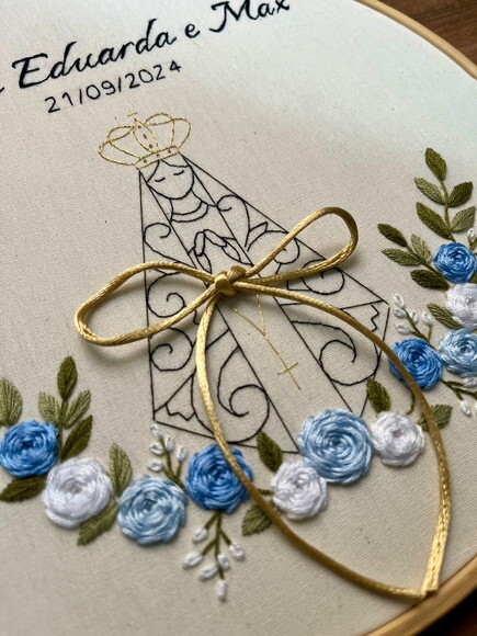 Porta Alianças Bordado à Mão Nossa Senhora Aparecida Floral