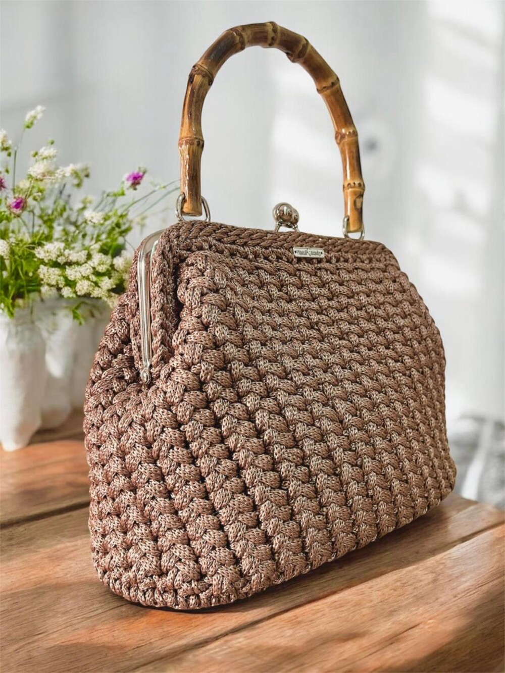 Bolsa de mão em crochê Vintage com alça de bambu