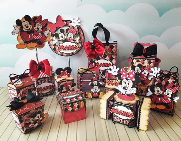 ARQUIVO CORTE KIT SILHOUETTE MINNIE E MICKEY LUXO