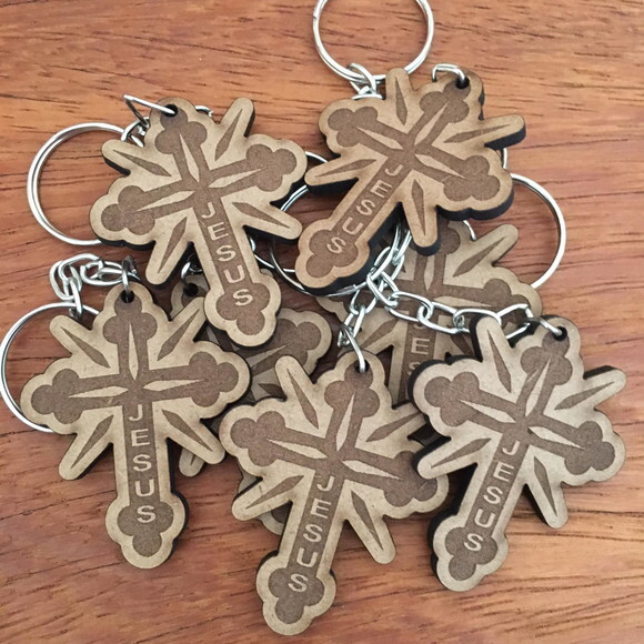 Chaveiro Crucifixo Decorado
