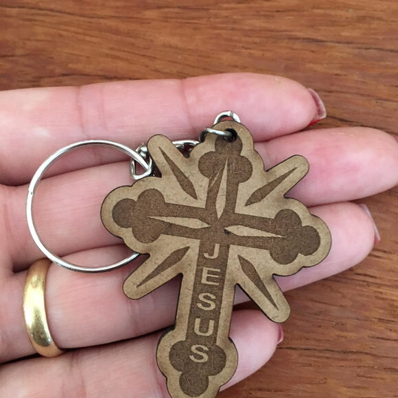 Chaveiro Crucifixo Decorado
