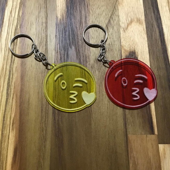 Chaveiro Emoji- Beijo
