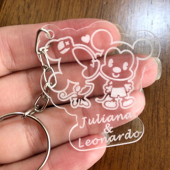 Chaveiro Mickey e Minnie Acrílico