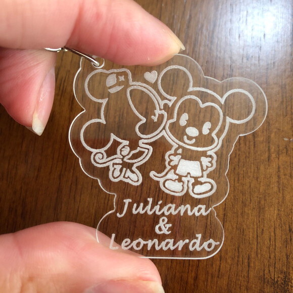Chaveiro Mickey e Minnie Acrílico