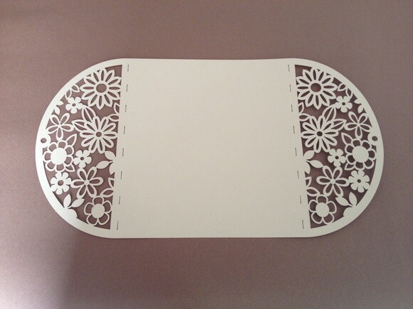 Envelope rendado para convite quadrado