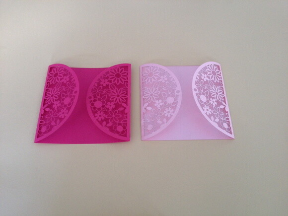 Envelope rendado para convite quadrado