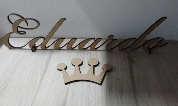 Nome decorativo em MDF cru