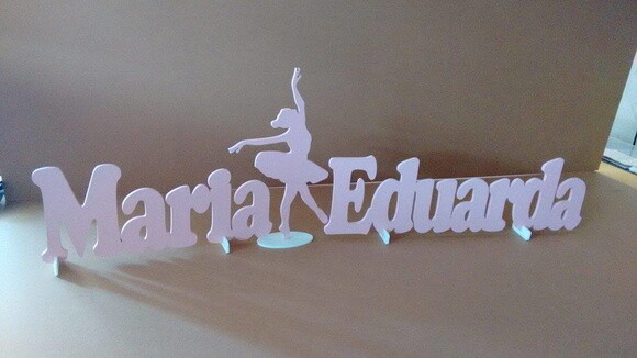 Nome decorativo em MDF Pintado