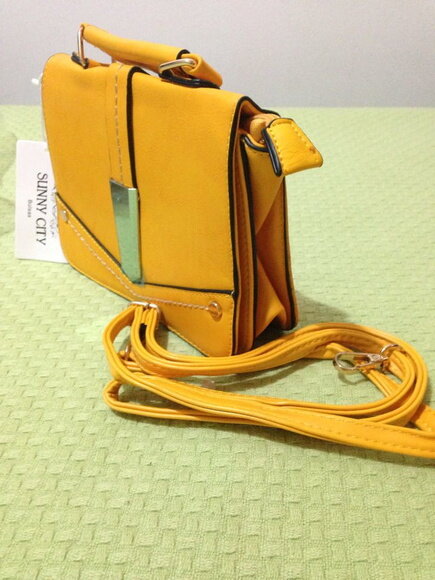Bolsa lateral Amarela