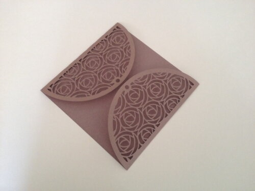 Envelope rendado para convite