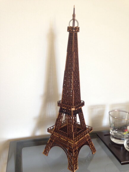 Peça decorativa Torre Eiffel em MDF