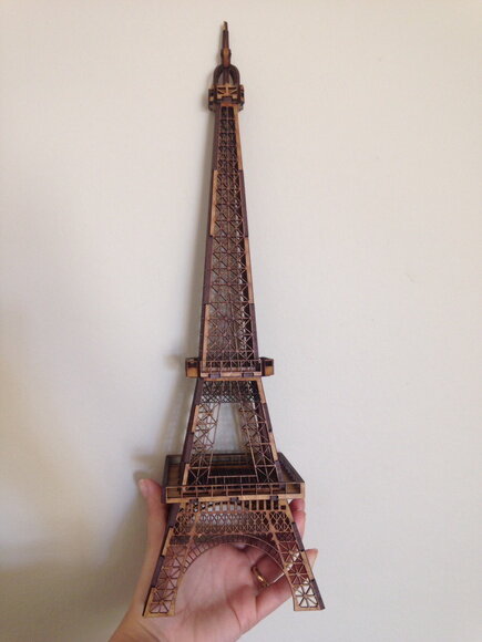 Peça decorativa Torre Eiffel em MDF